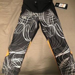 Women’s Under Armour Capri Pants